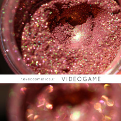 Videogame mineral eyeshadow